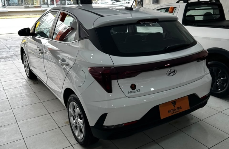HYUNDAI HB20